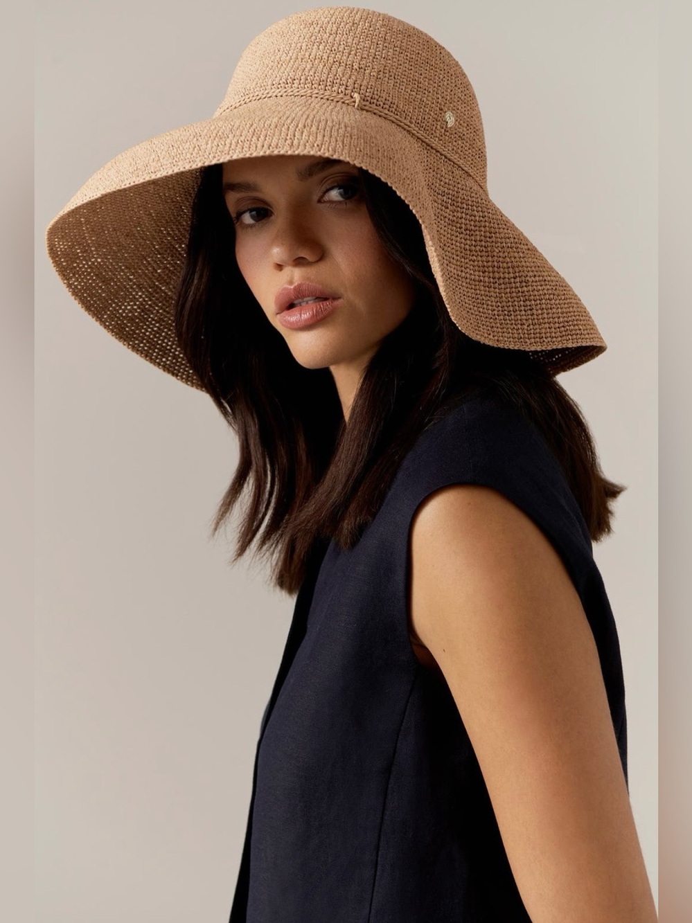 Helen Kaminski Provence 12 Packable Raffia hat